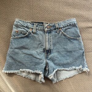 VINTAGE Levis 910 High Rise Shorts